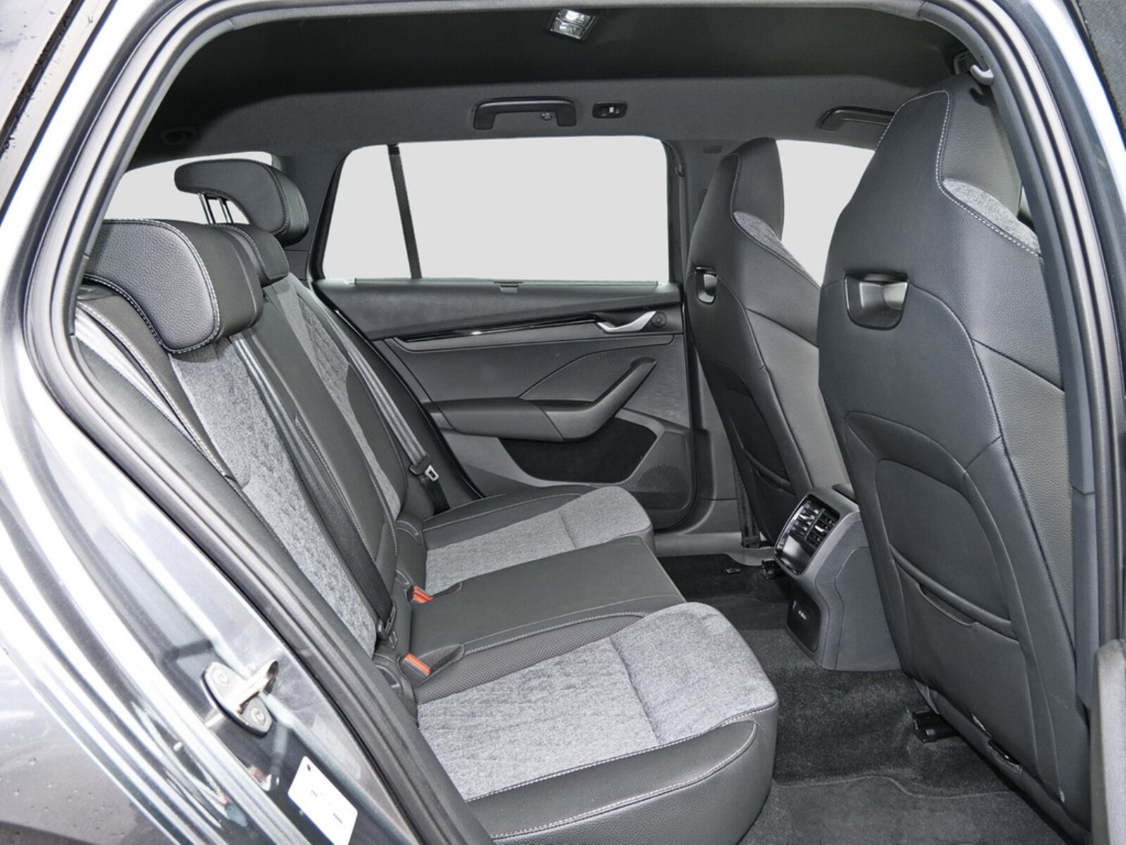 Škoda Octavia Combi – Bild 10