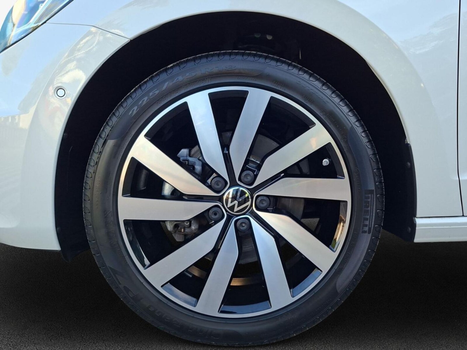 Volkswagen Touran – Bild 8