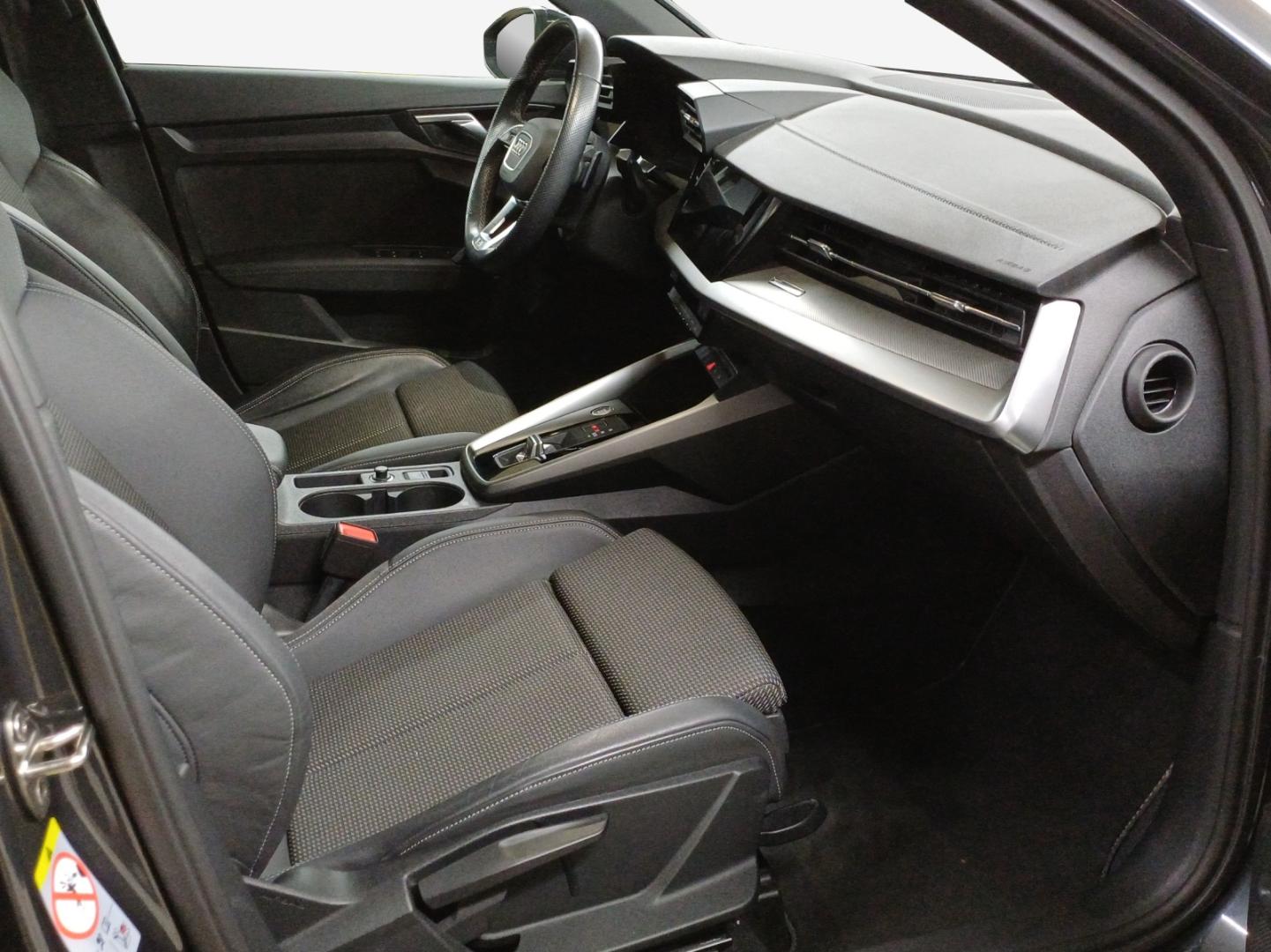 Image de Audi A3 Sportback Attraction 35 TFSI 110 kW (150 ch) S tronic - for more details contact your dealer