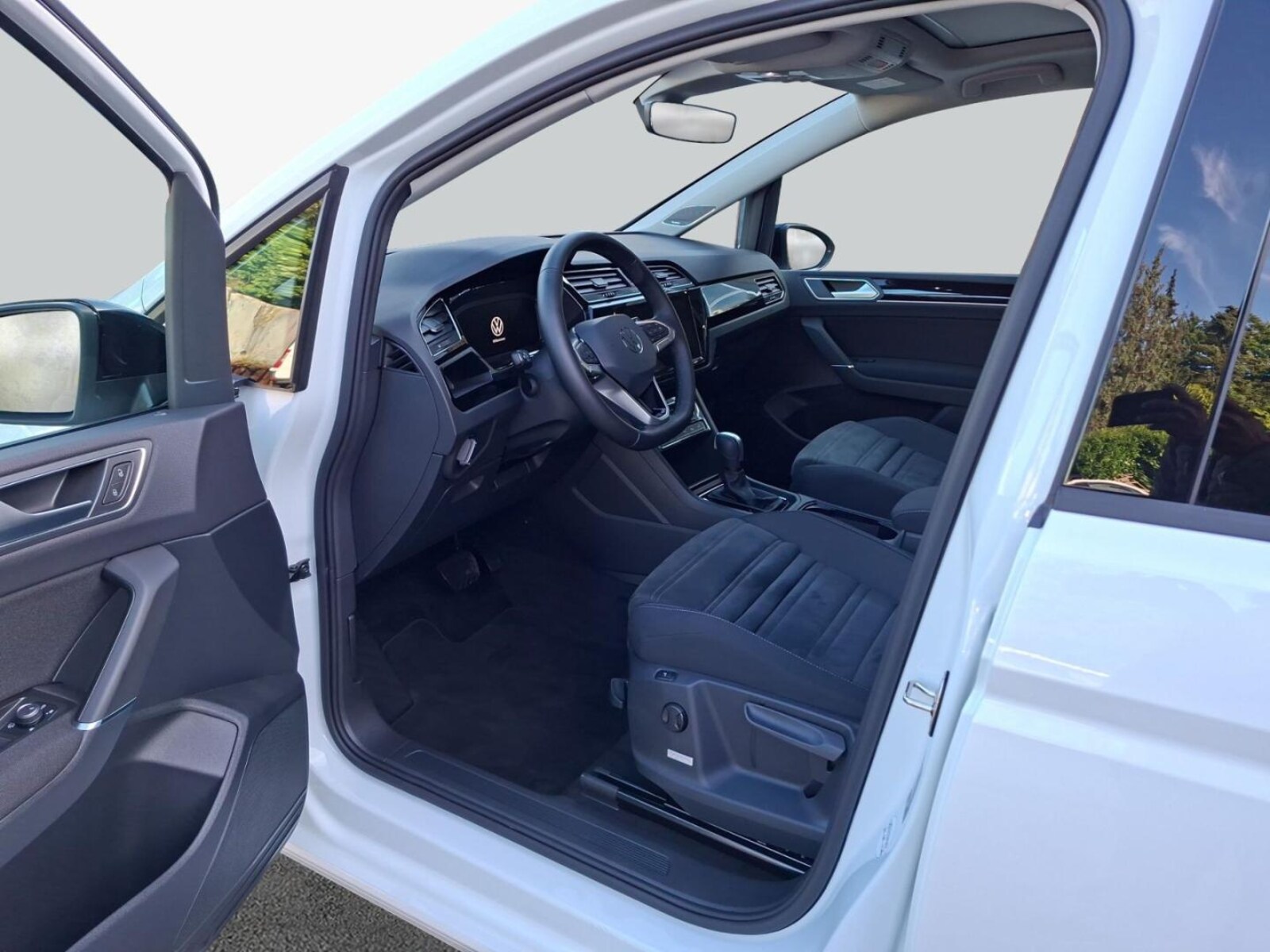 Volkswagen Touran – Bild 11