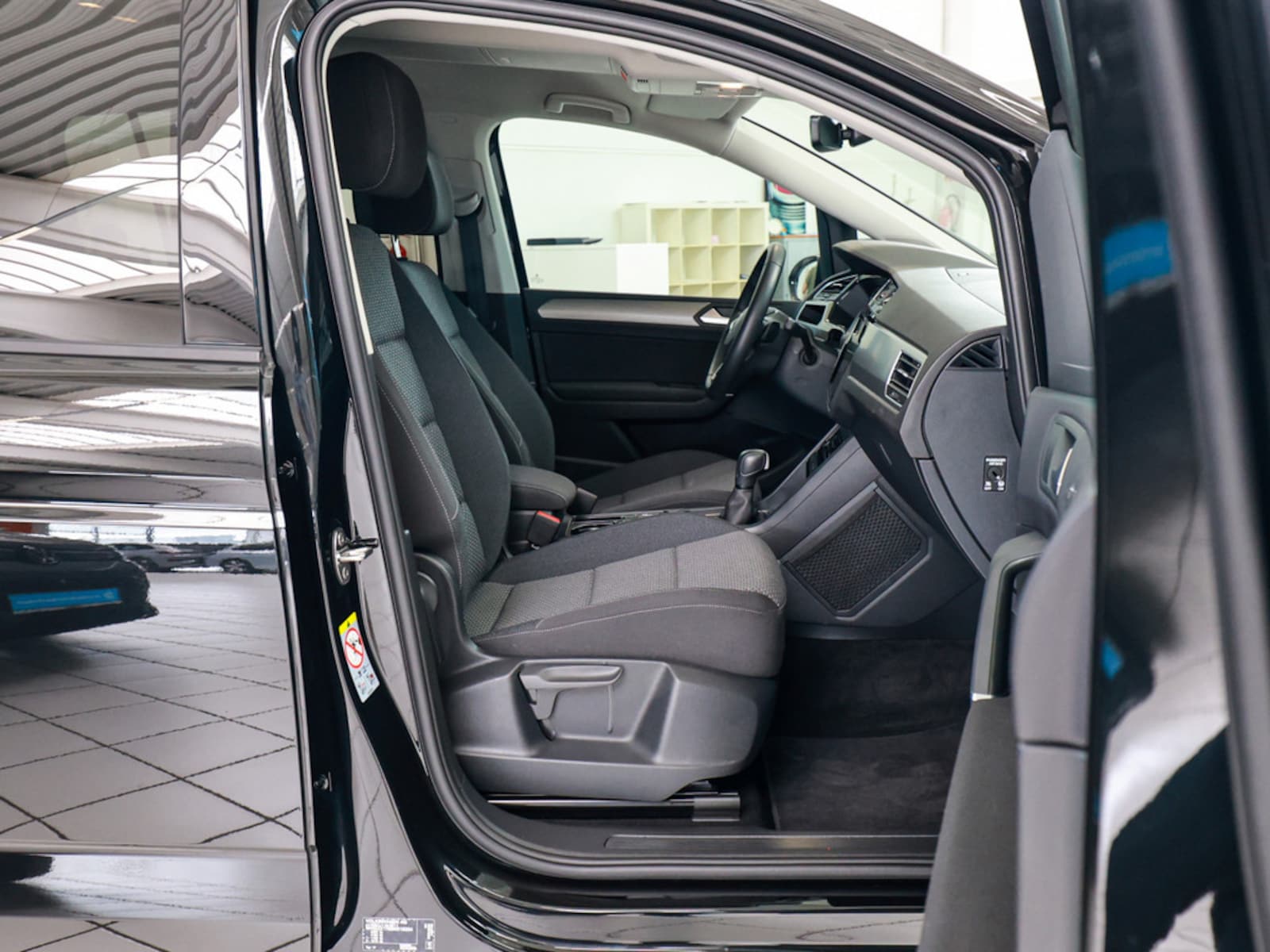 Volkswagen Touran – Bild 2