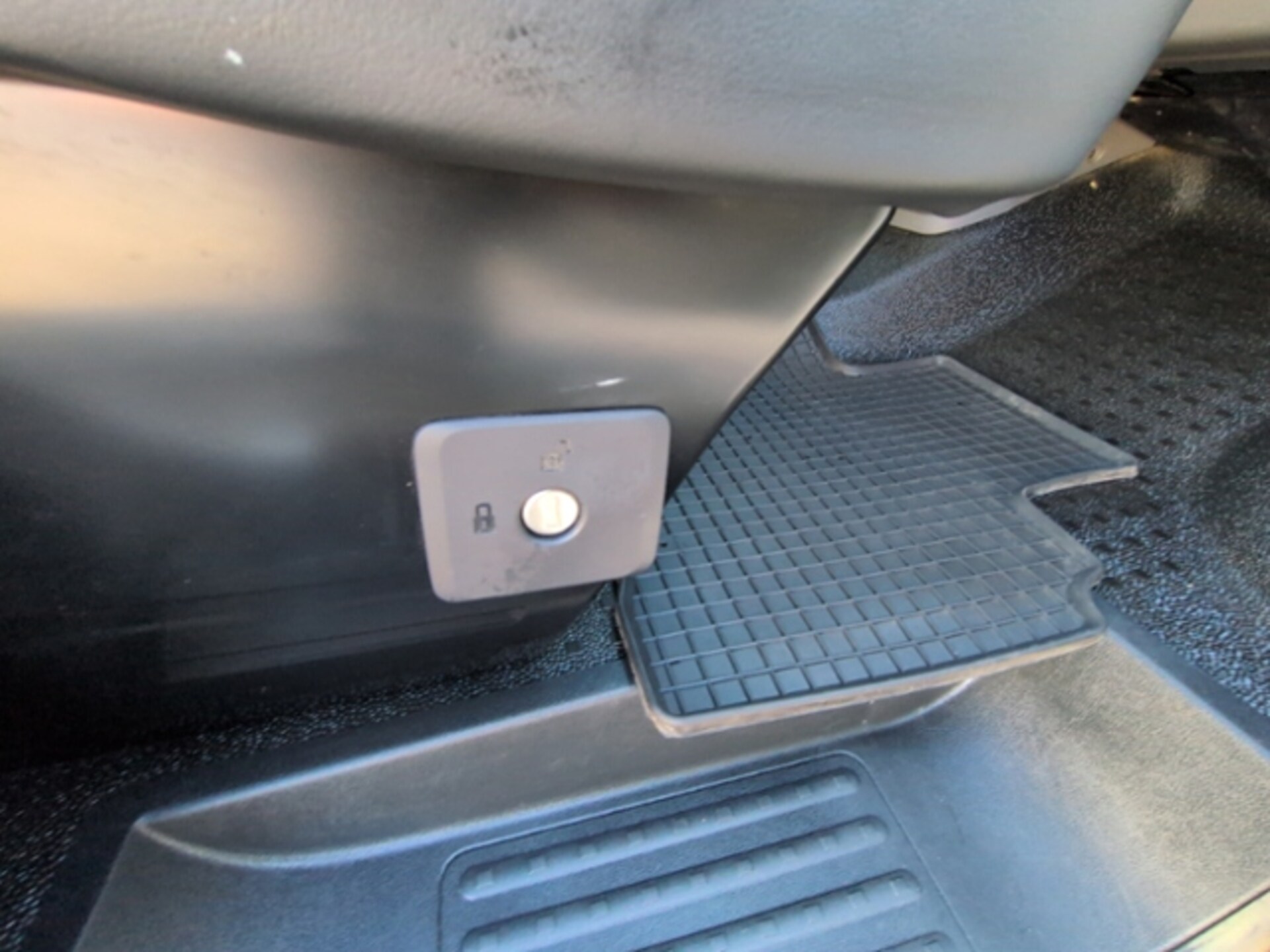 Volkswagen T6.1 Transporter Kasten kurzer Radstand