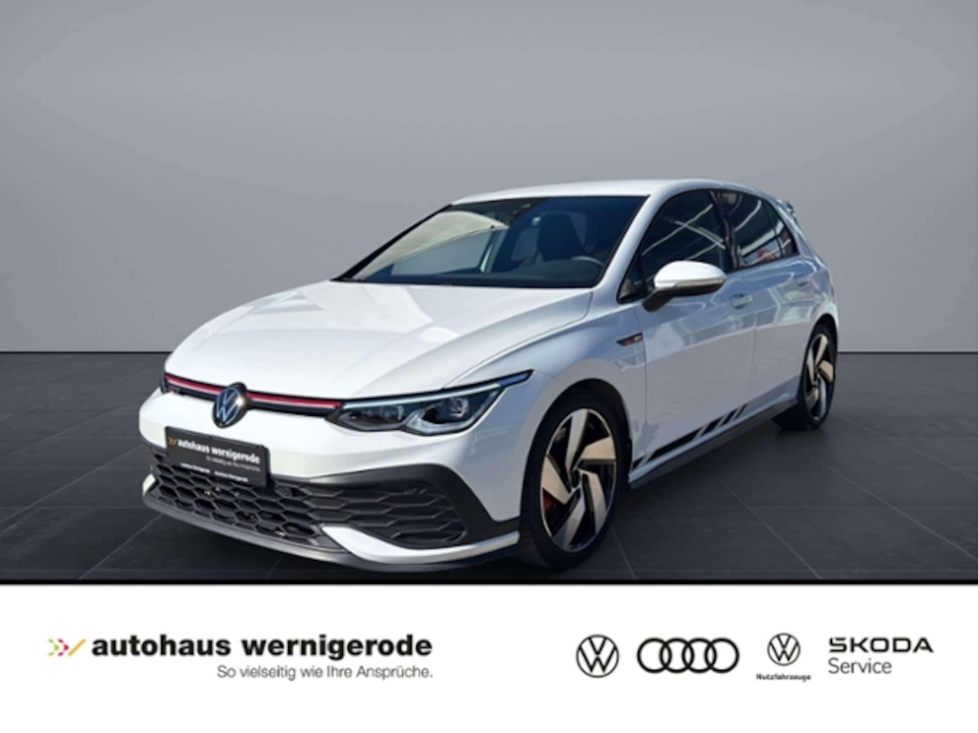 Volkswagen Golf 2024