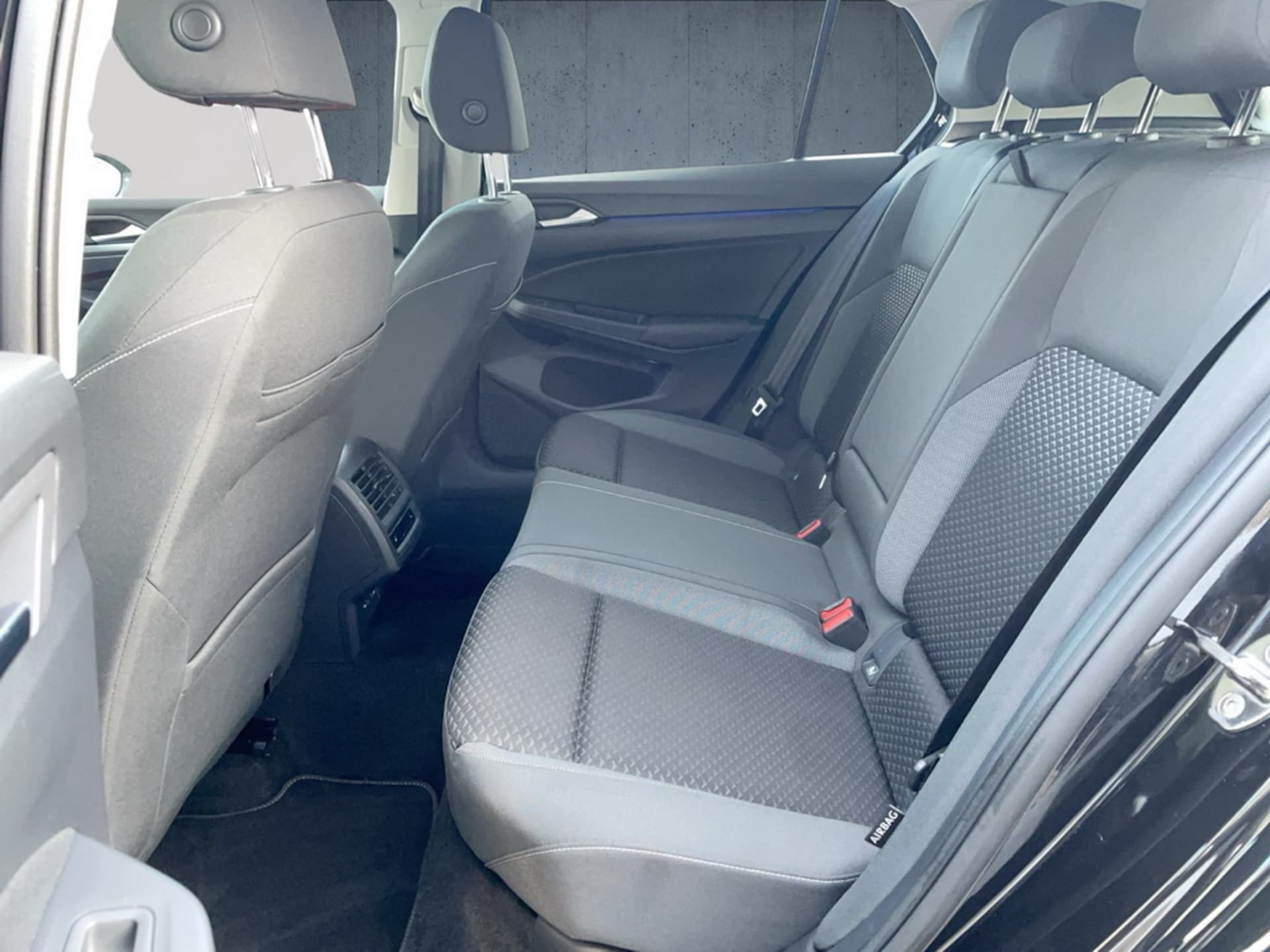Volkswagen Golf Active