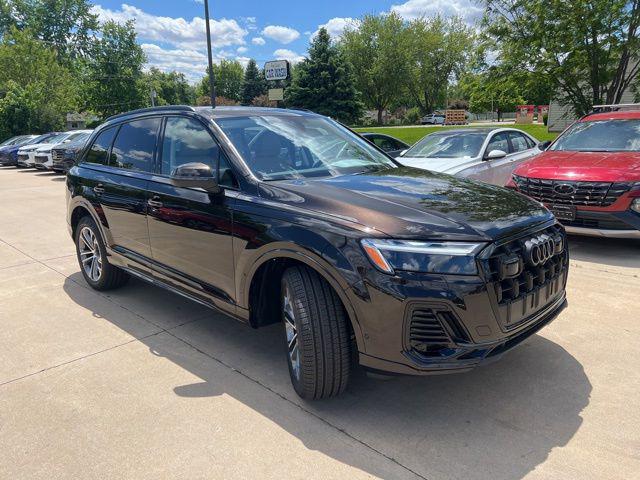 2026 Audi Q7 45 Premium Plus quattro Tiptronic's photo
