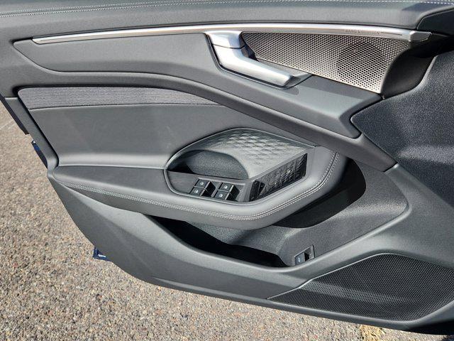 2026 Audi A6 Premium Plus - Photo 6