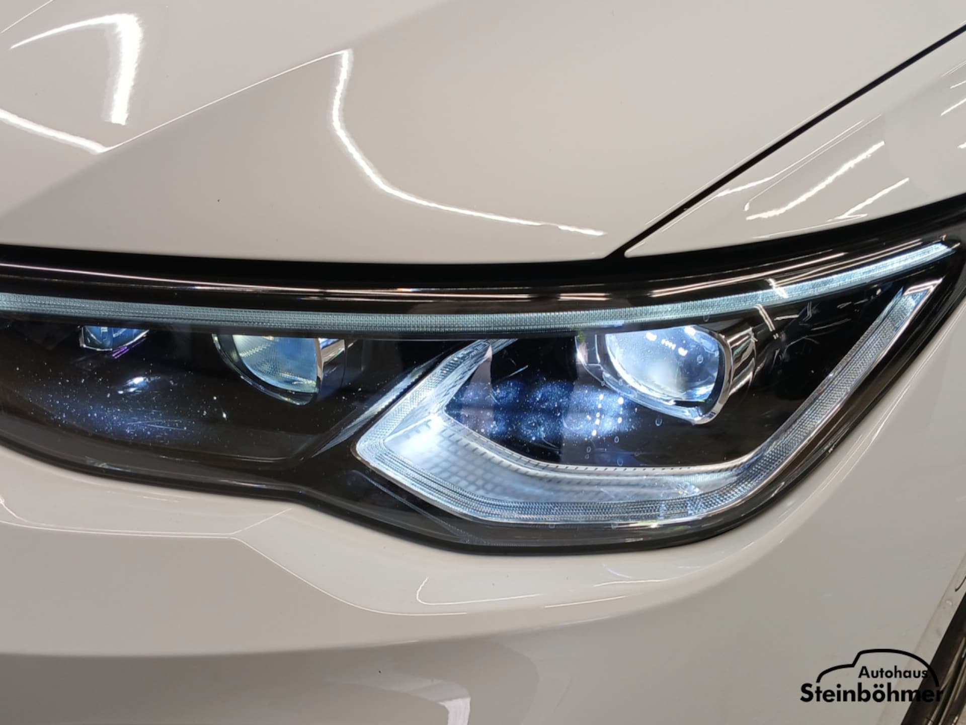 Volkswagen Golf GTI
