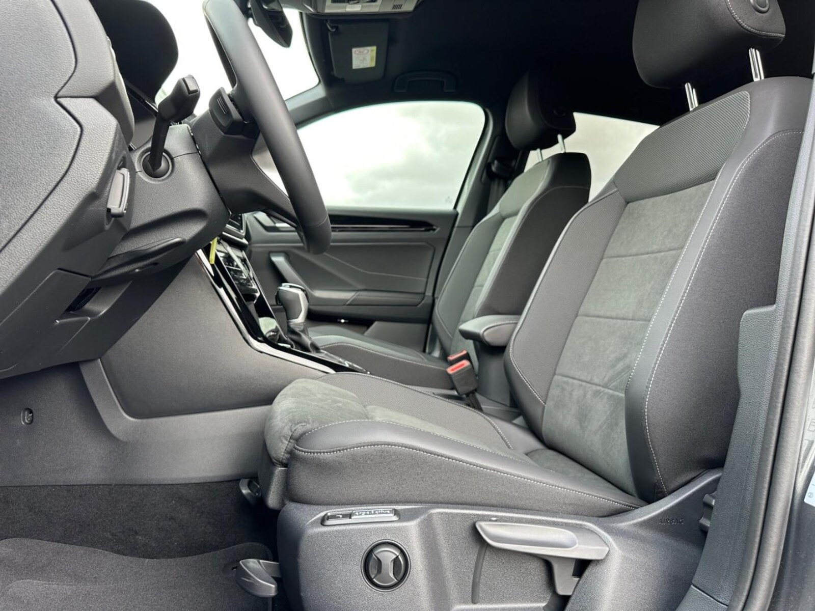 Volkswagen T-Roc – Bild 22