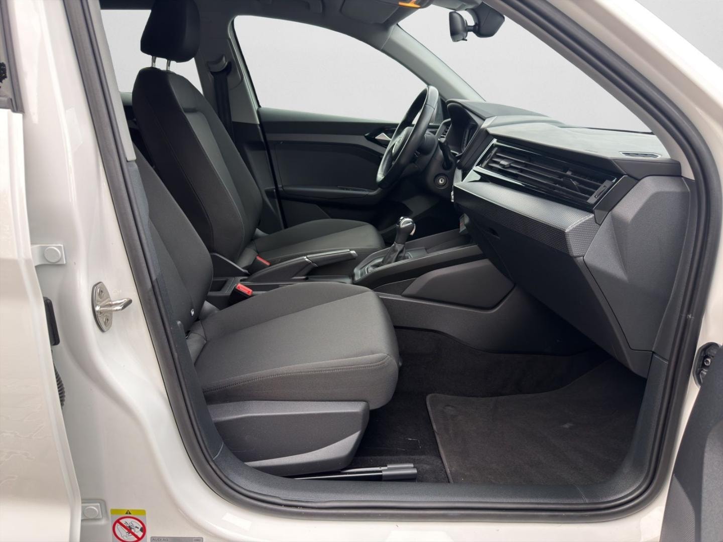 Bild über Audi A1 Sportback 35 TFSI S tronic - für weitere Informationen kontaktieren Sie den Audi Partner