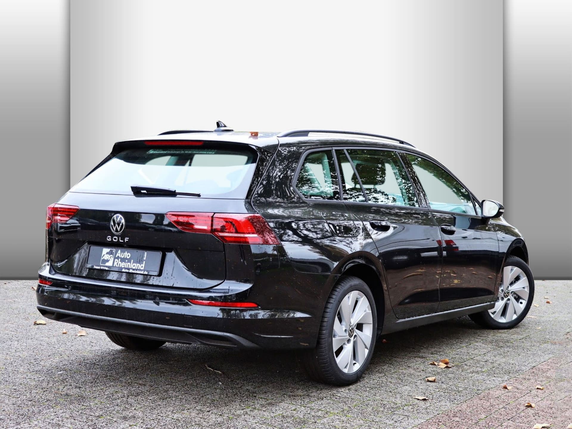 Volkswagen Golf Variant Life