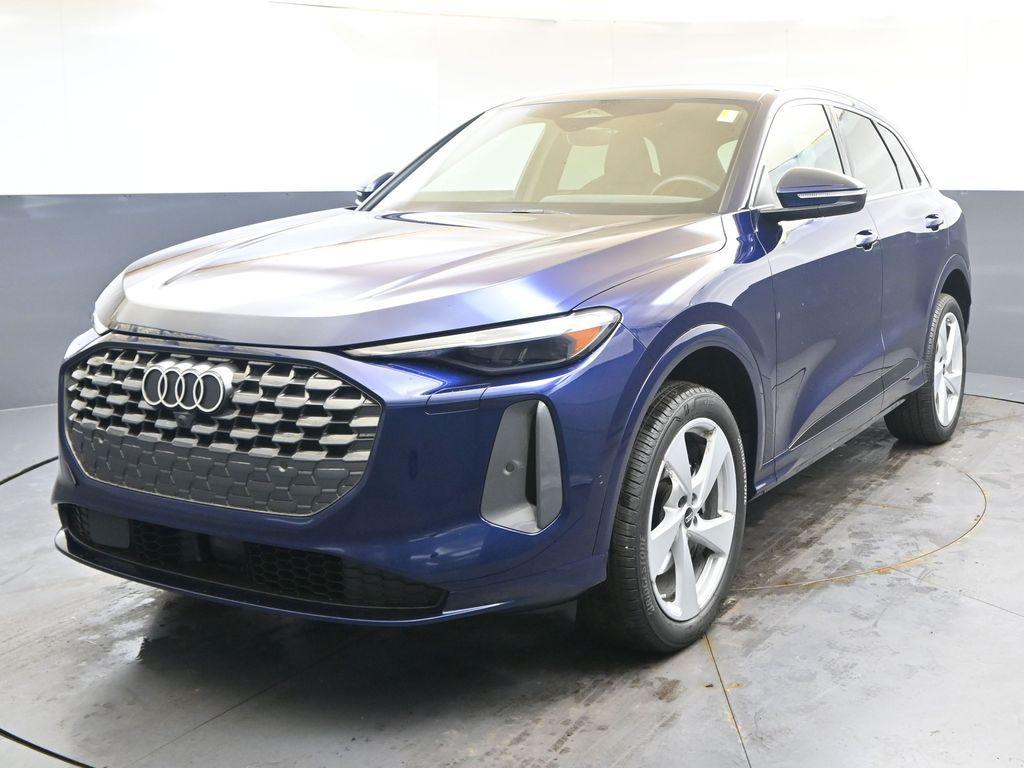 2025 Audi Q5 Premium Plus quattro's photo