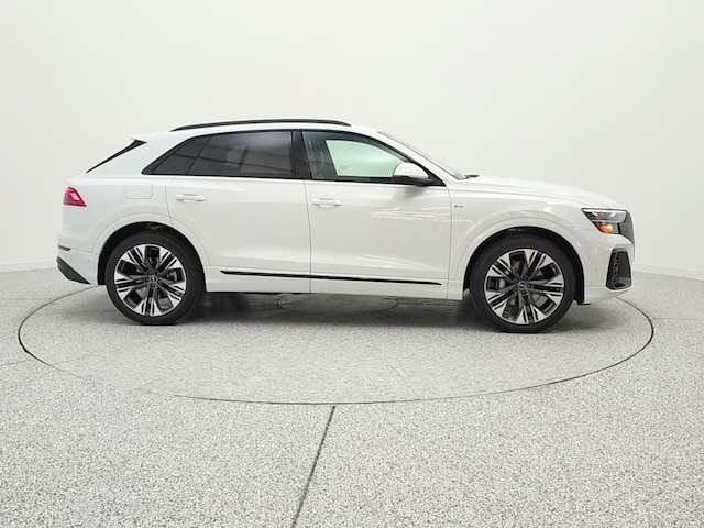 2026 Audi Q8