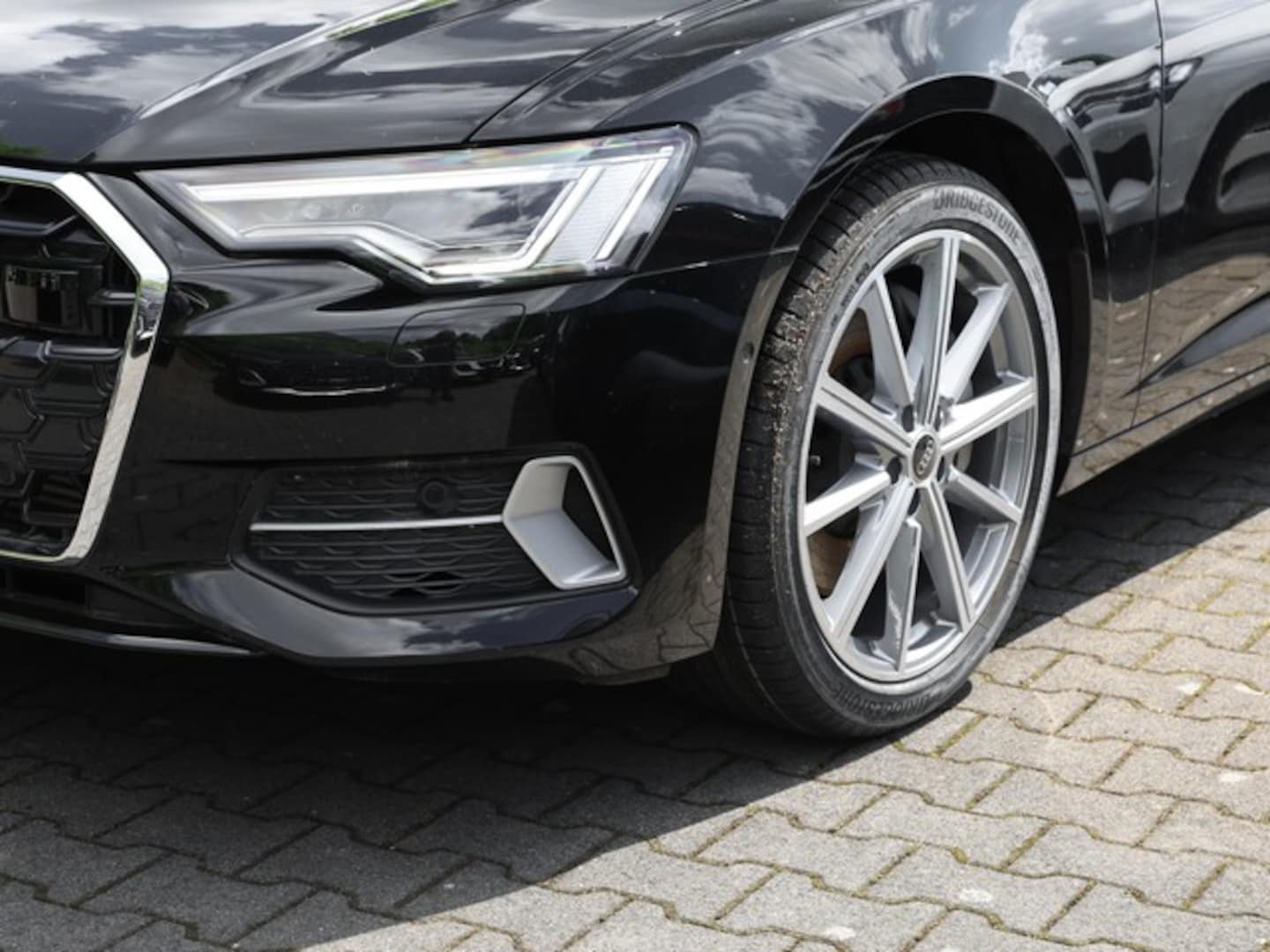 Bild über Audi A6 Avant TFSI e advanced 50 TFSI e quattro S tronic - für weitere Informationen kontaktieren Sie den Audi Partner