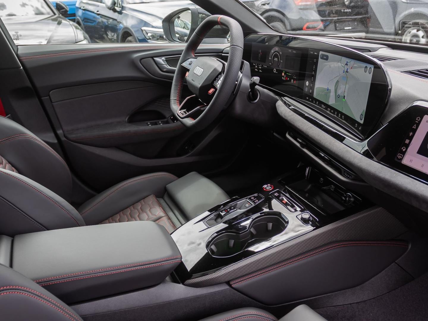 Bild über Audi RS 5 Limousine TFSI quattro 470 kW tiptronic - für weitere Informationen kontaktieren Sie den Audi Partner