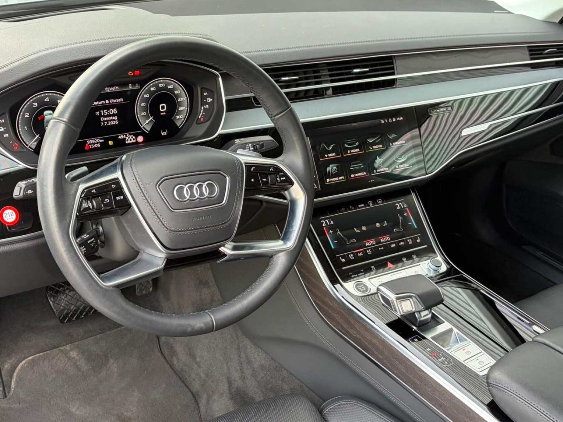 Audi A8 TFSI e