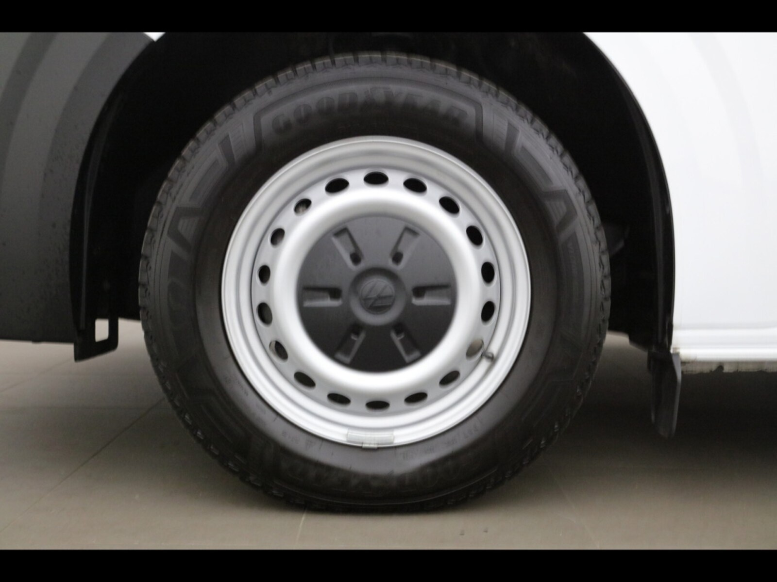 Volkswagen Transporter Kasten langer Radstand – Bild 15