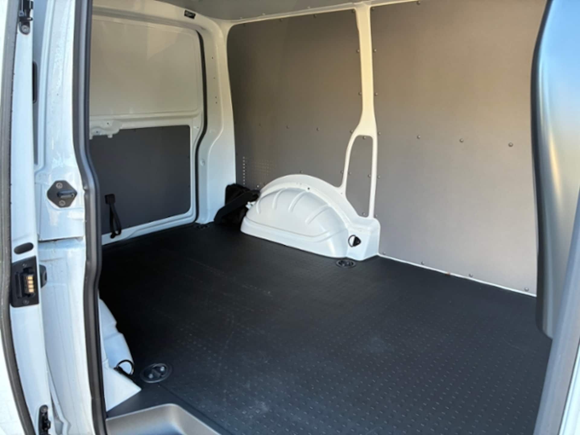 Volkswagen T6.1 Transporter Kasten kurzer Radstand