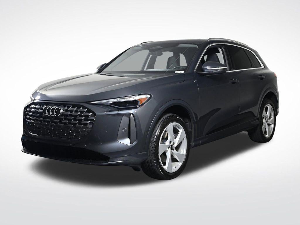 2025 Audi Q5 40 Premium Plus's photo