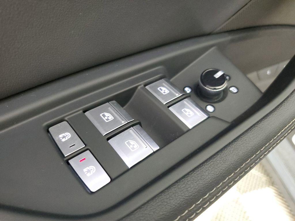 2024 Audi Q8 Sportback e-tron Premium Plus - Photo 19