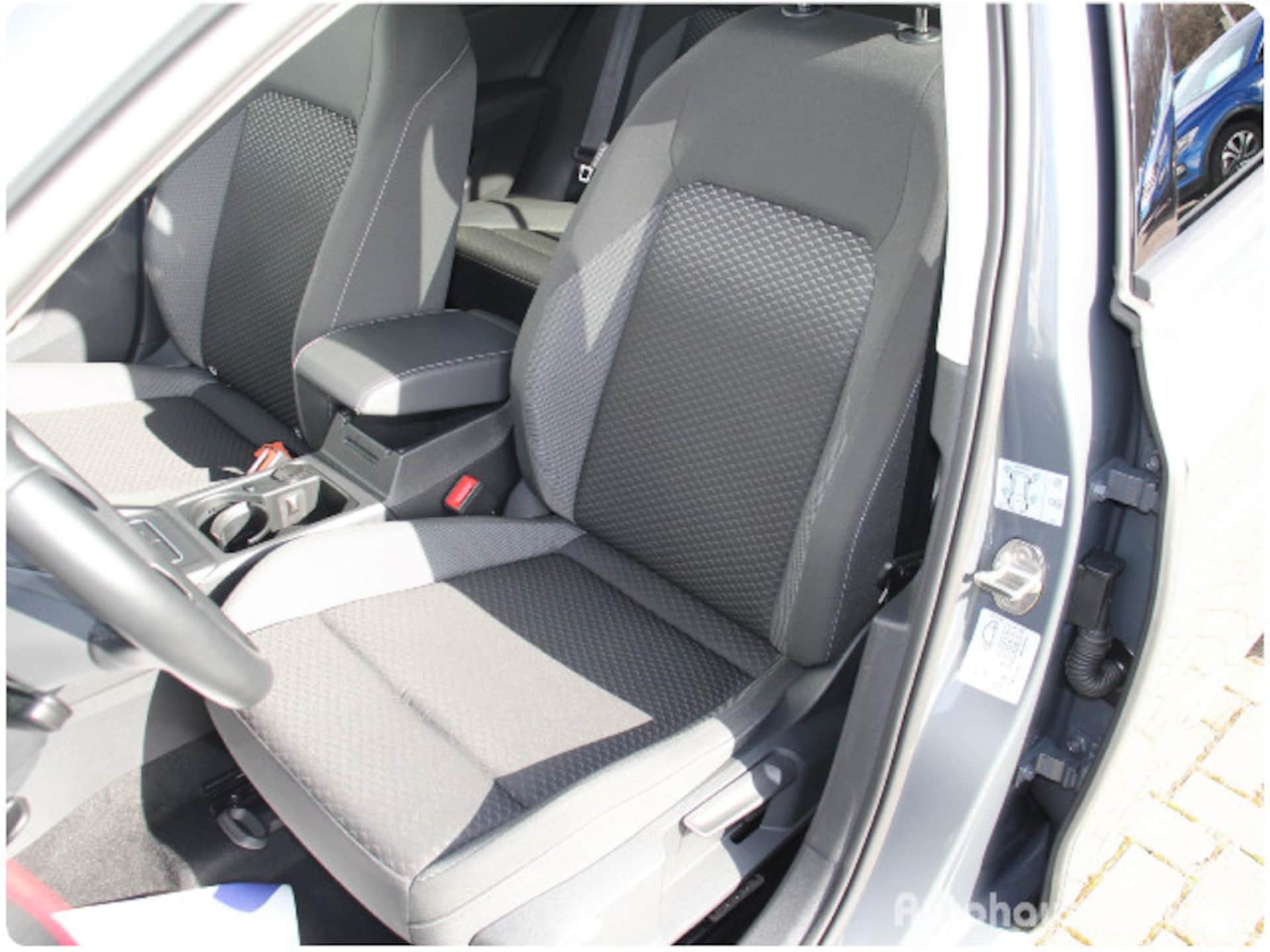 Volkswagen Golf Active