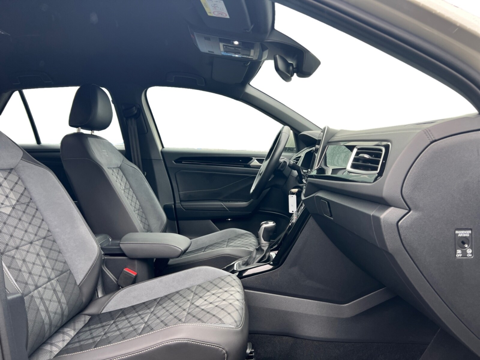 Volkswagen T-Roc – Bild 15