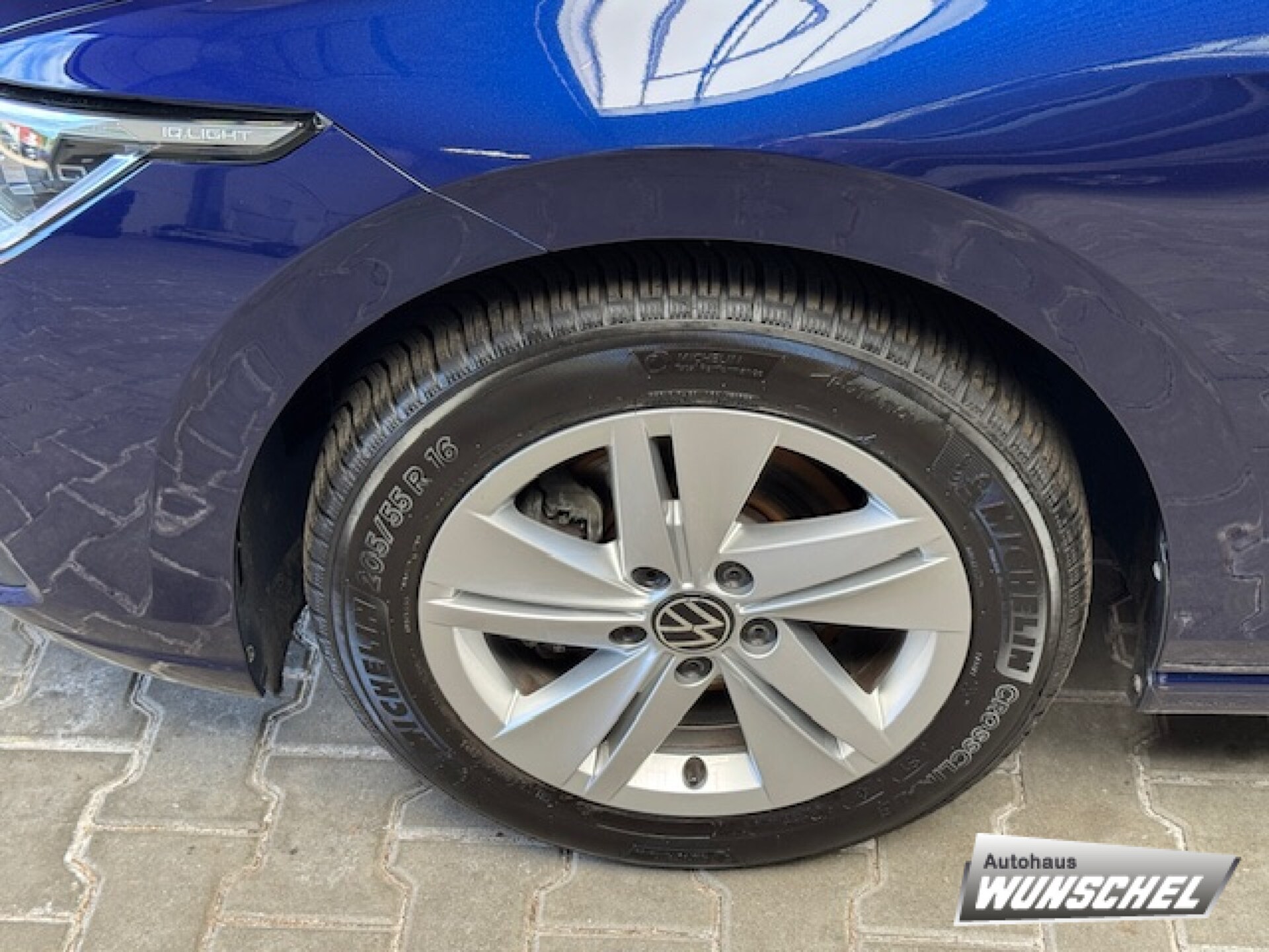 Volkswagen Golf Life