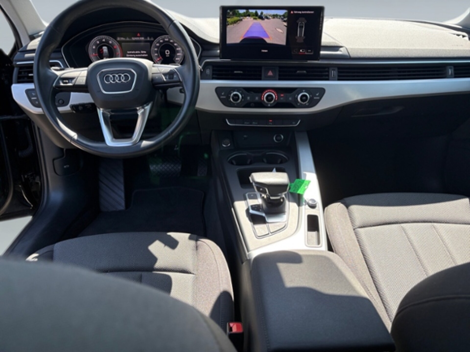Audi A4 Avant S line