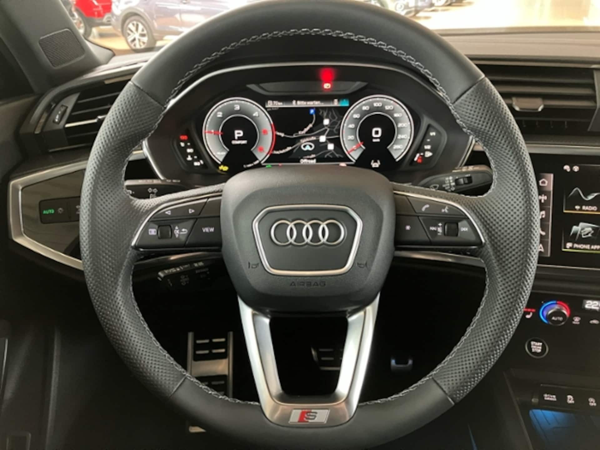 Audi Q3 SUV S line