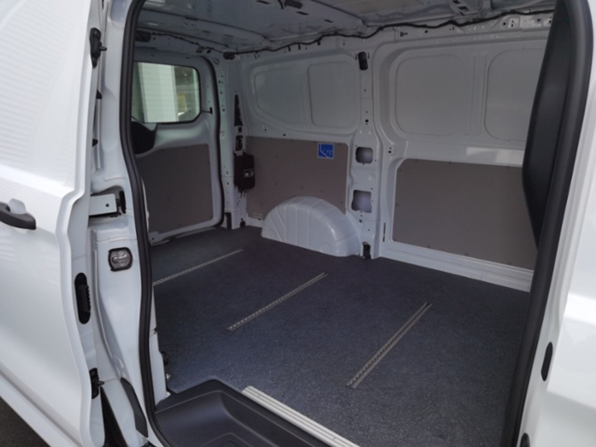 Volkswagen Transporter Kasten kurzer Radstand