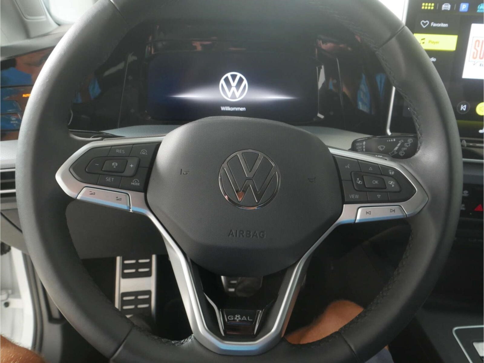 Volkswagen Golf Variant – Bild 9