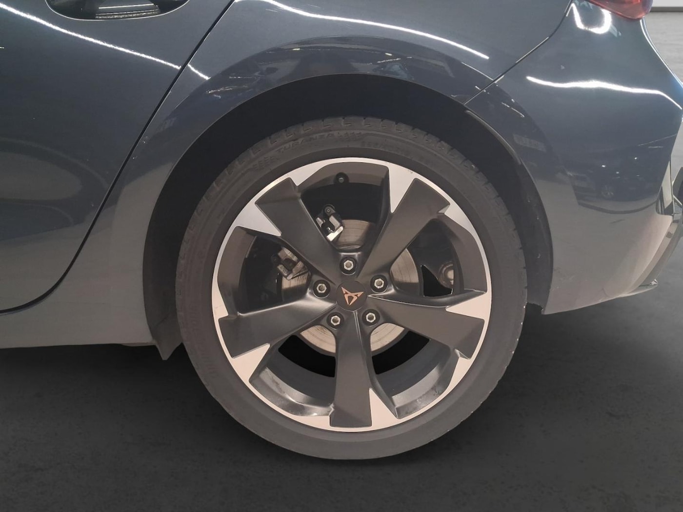 CUPRA Leon León 1.5 eTSI DSG 110 kW (150 CV) — photo 8