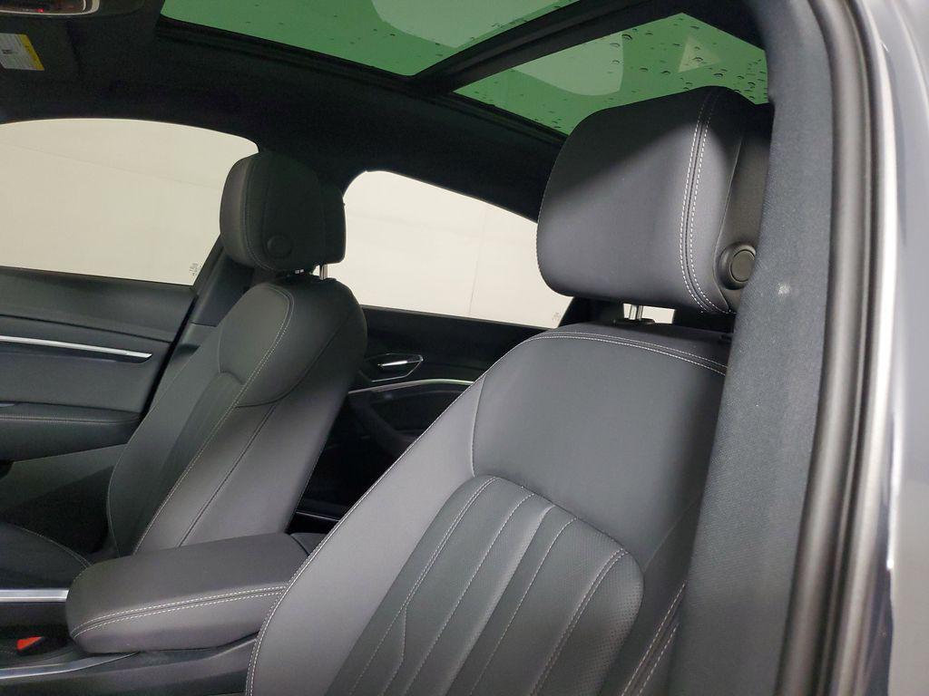 2024 Audi Q8 Sportback e-tron Premium Plus - Photo 22