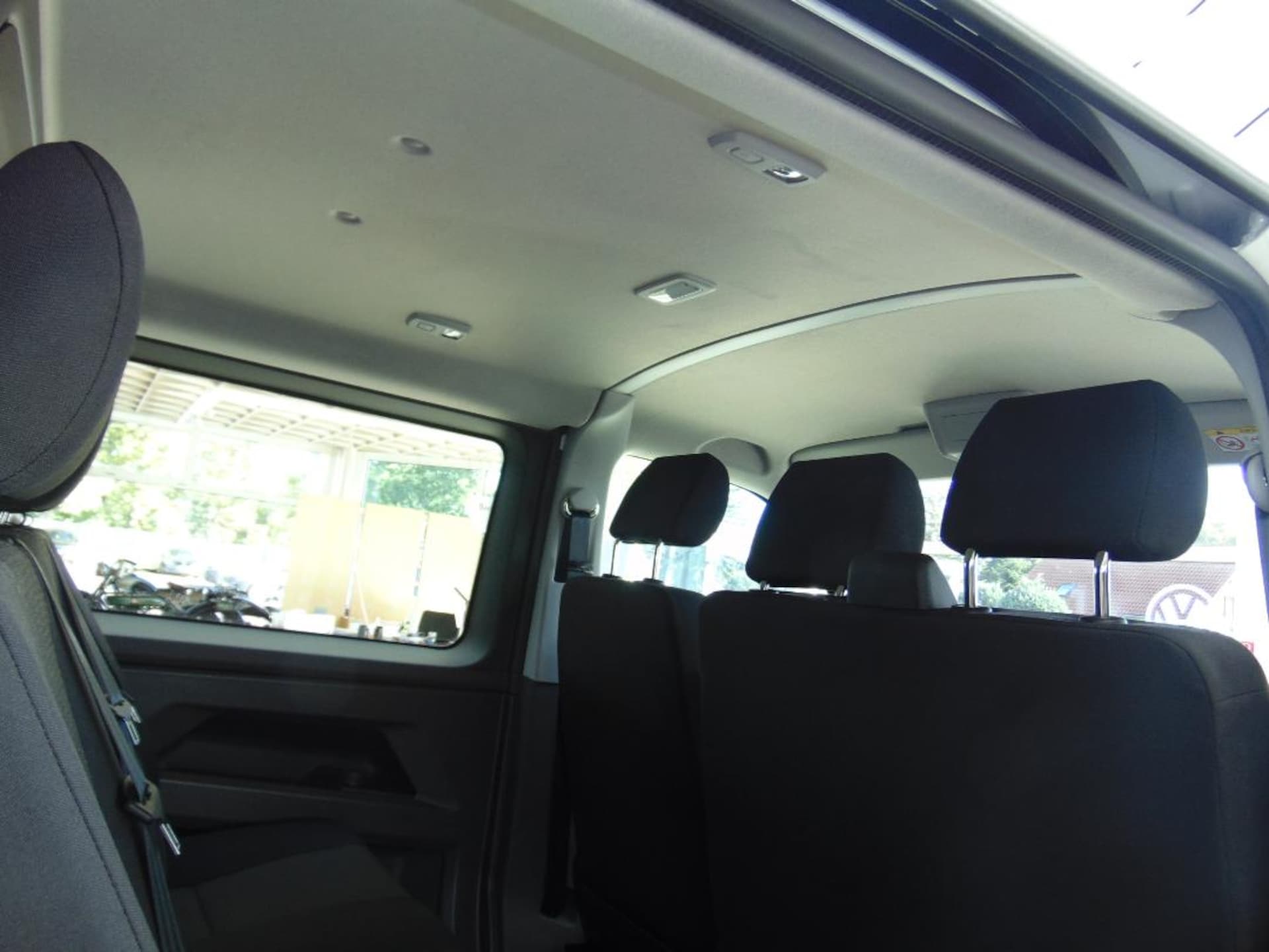 Volkswagen T6.1 Transporter Kasten langer Radstand