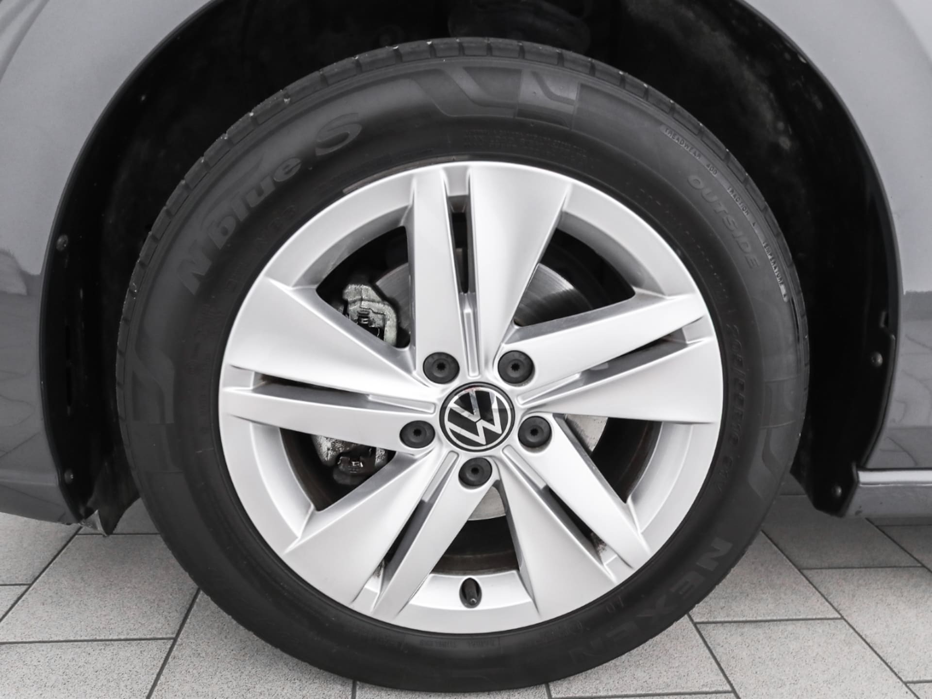 Volkswagen Golf Life