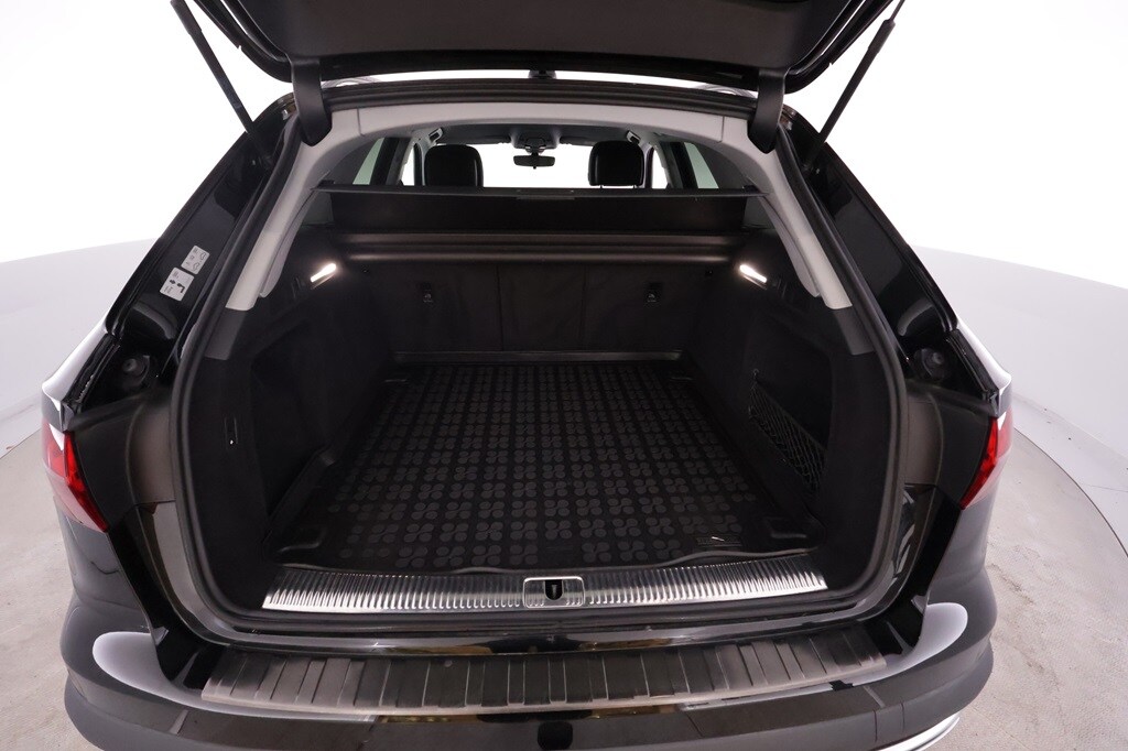 Bild som visar&nbsp;Audi A4 allroad quattro&nbsp;A4 allroad quattro 45 TFSI Proline 245 hk S tronic - för mer information kontakta din Audi Partner