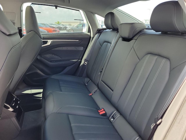 2026 Audi A6 Premium Plus - Photo 19