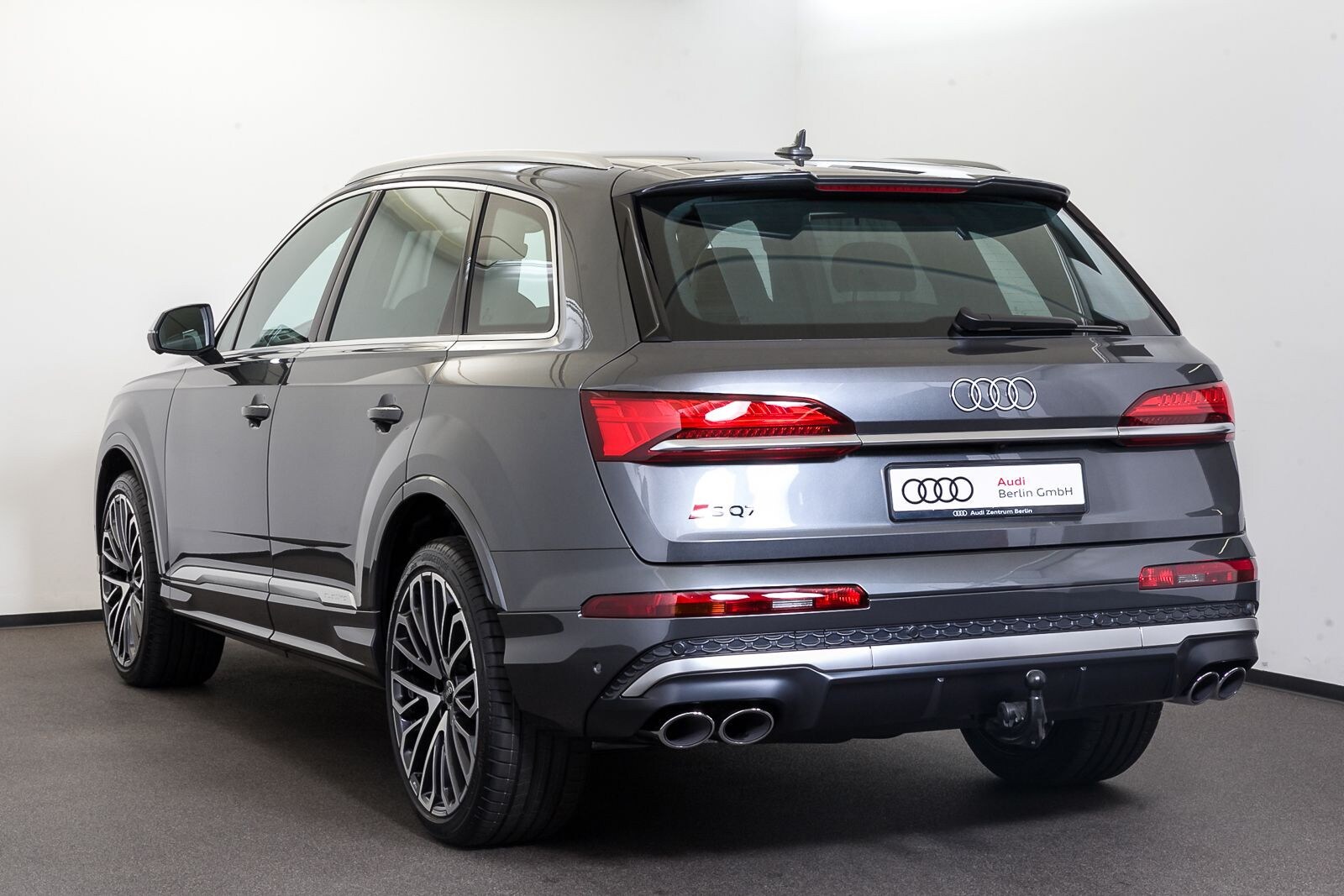Image about Audi SQ7 SUV TFSI quattro tiptronic