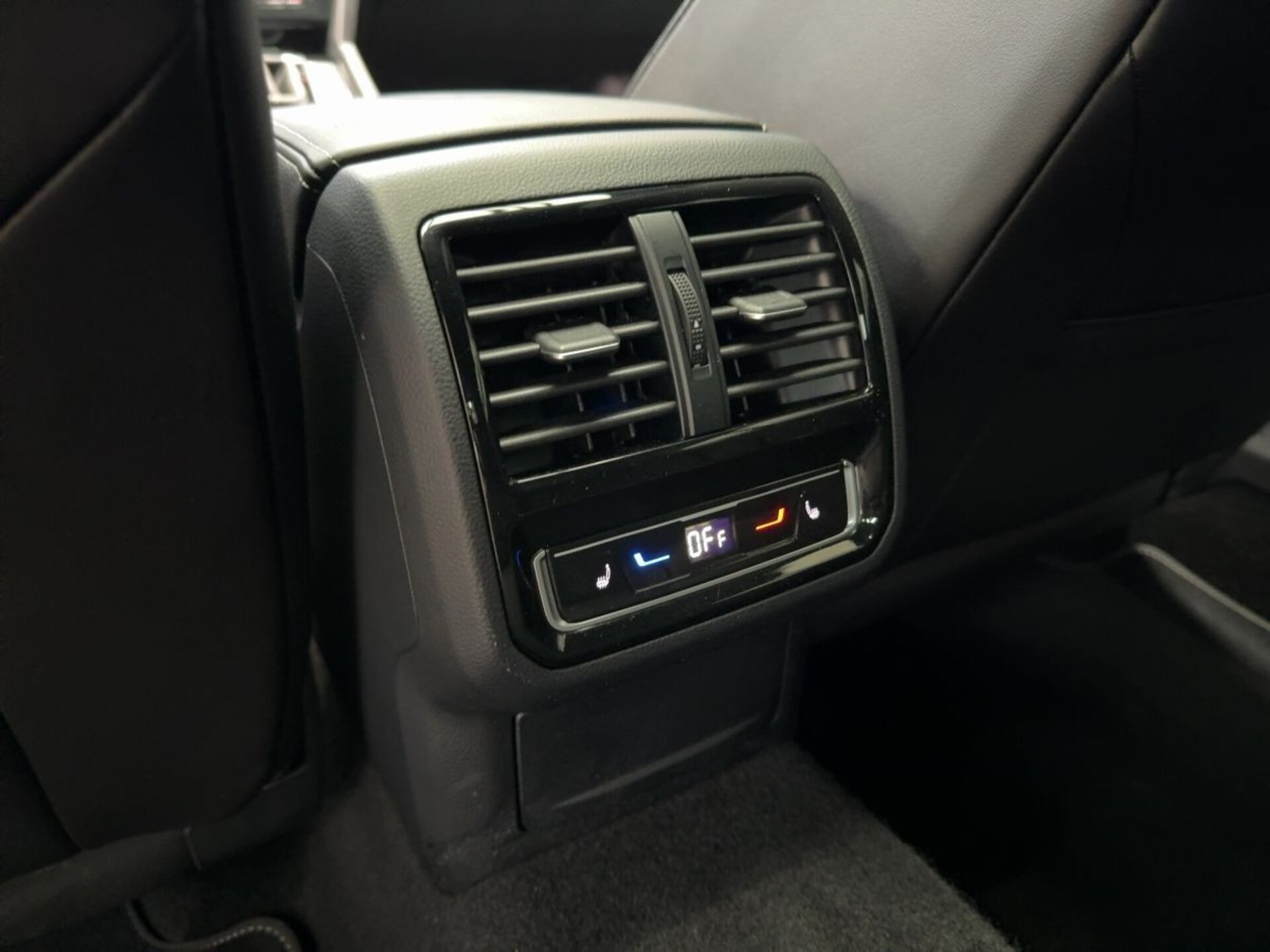 Volkswagen Arteon R-Line