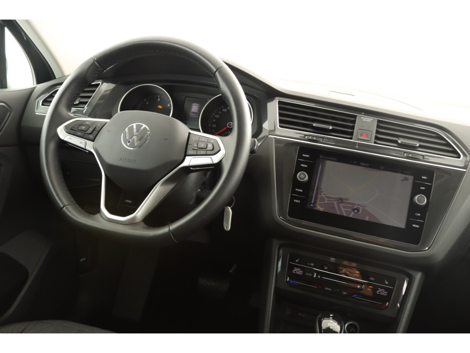 Volkswagen Tiguan – Bild 15