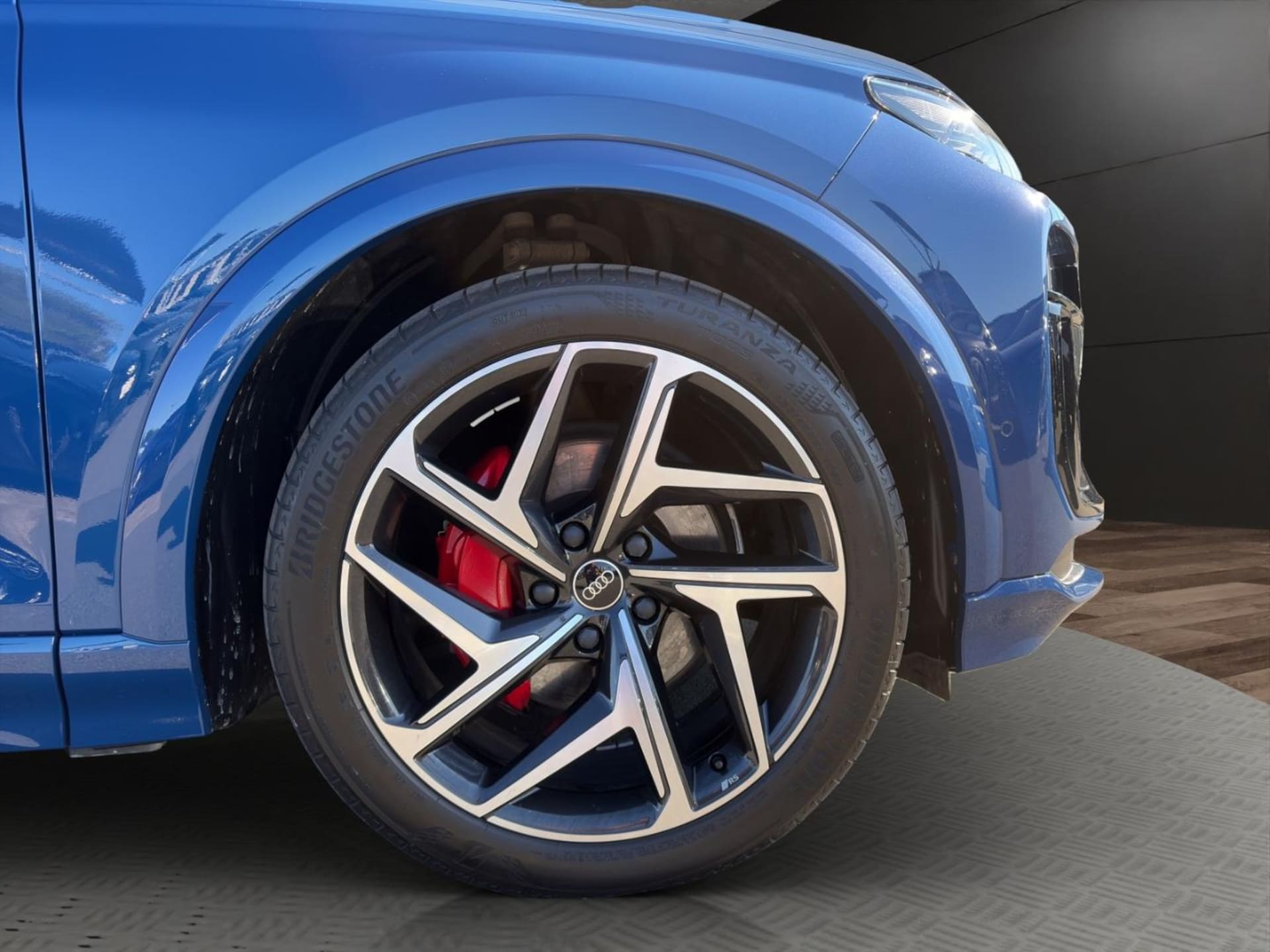 Audi Q6 SUV e-tron