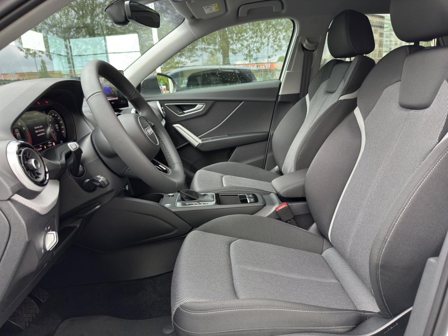 Bild über Audi Q2 S line 35 TFSI S tronic - für weitere Informationen kontaktieren Sie den Audi Partner