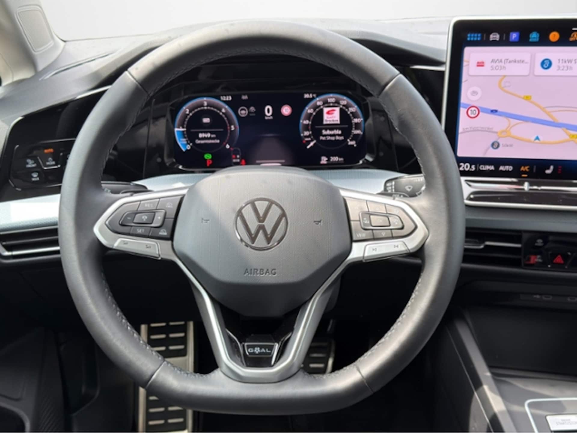 Volkswagen Golf Life