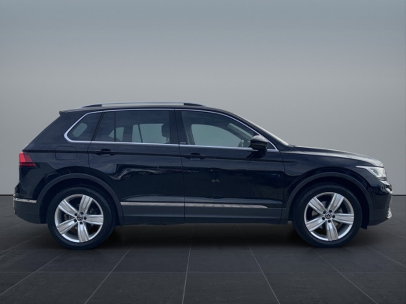 Volkswagen Tiguan – Bild 8