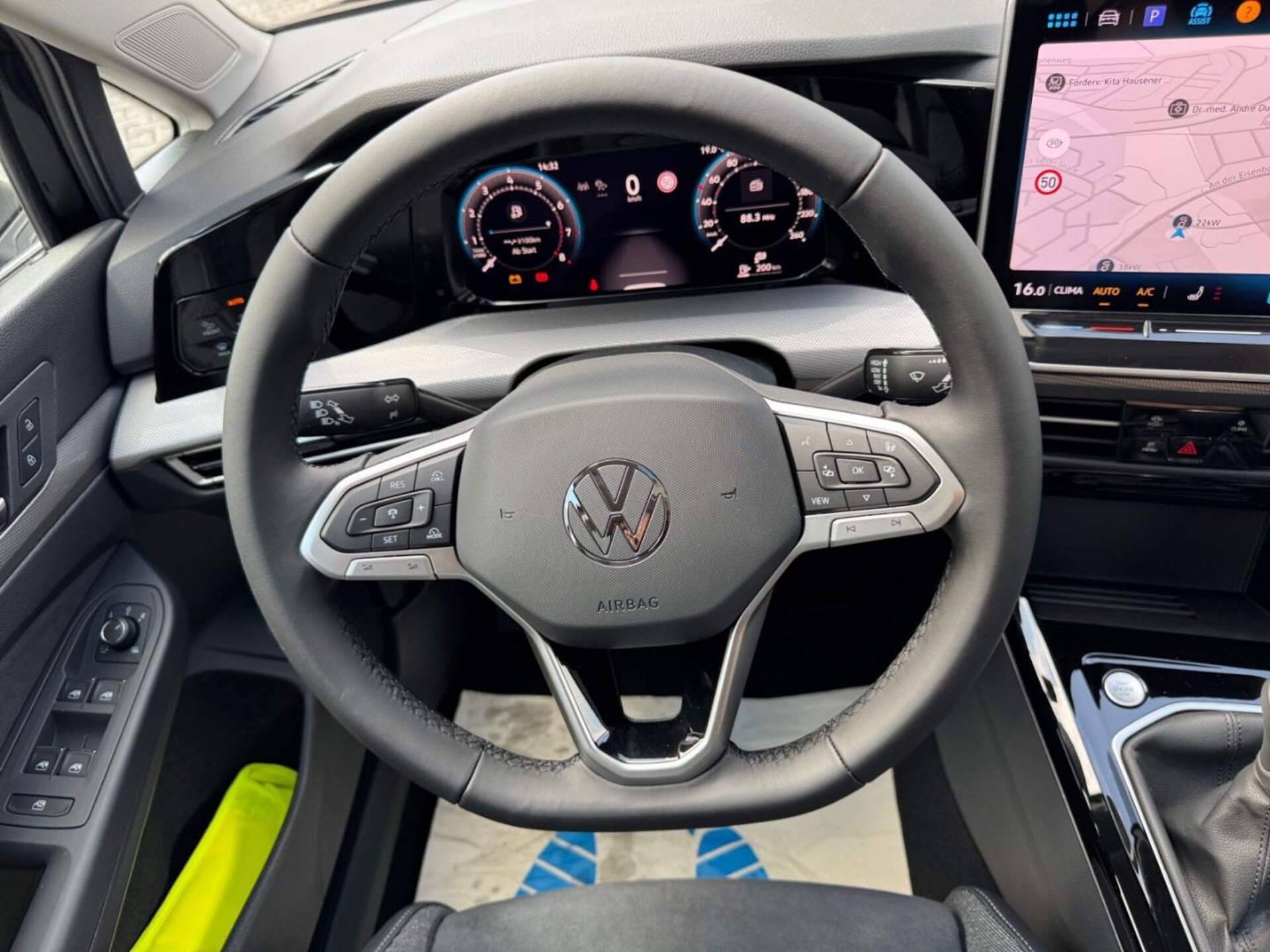 Volkswagen Golf Style