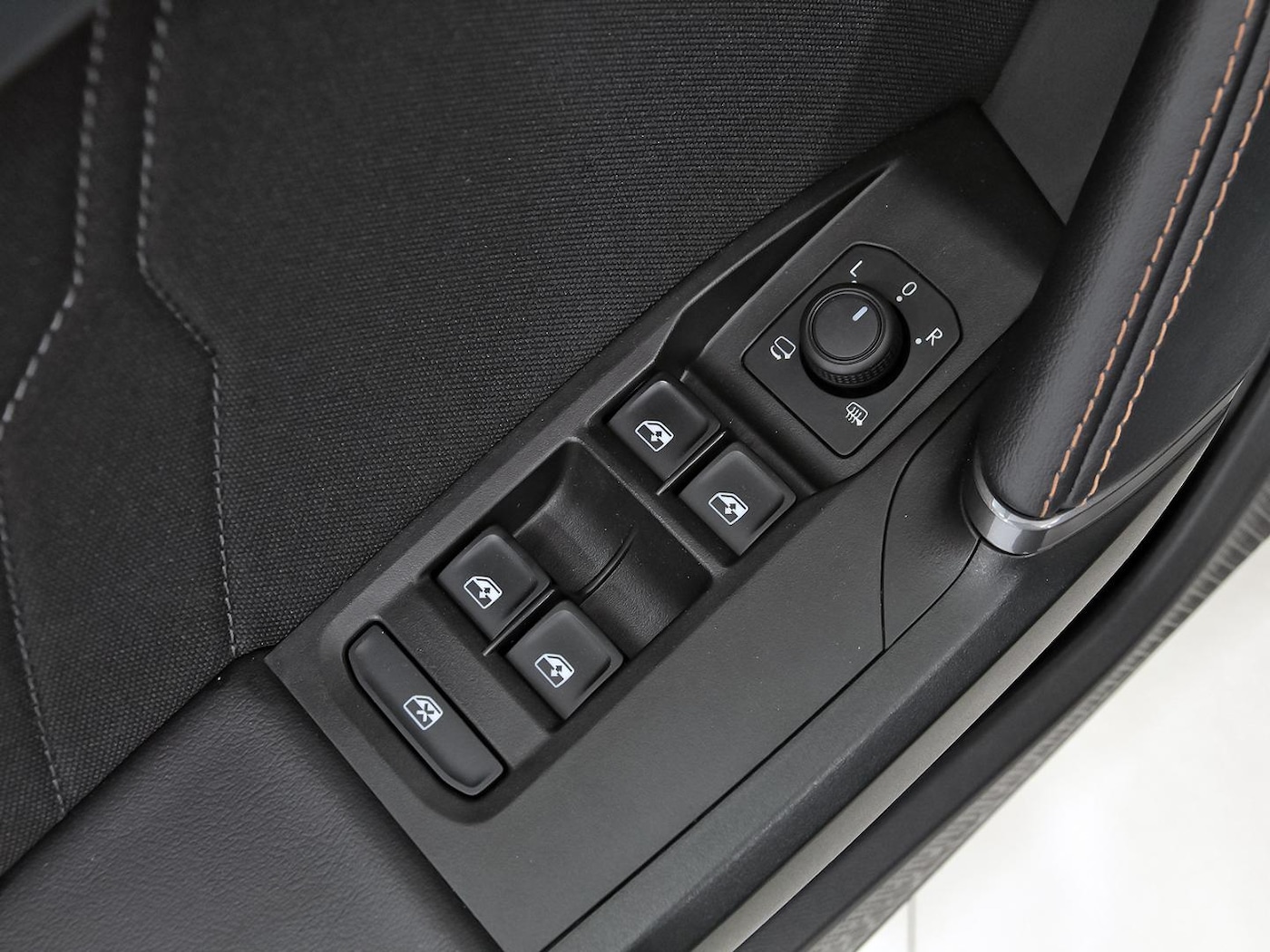 CUPRA Formentor 1.5 TSI e-Hybrid DSG 150 kW (204 CV) — photo 11