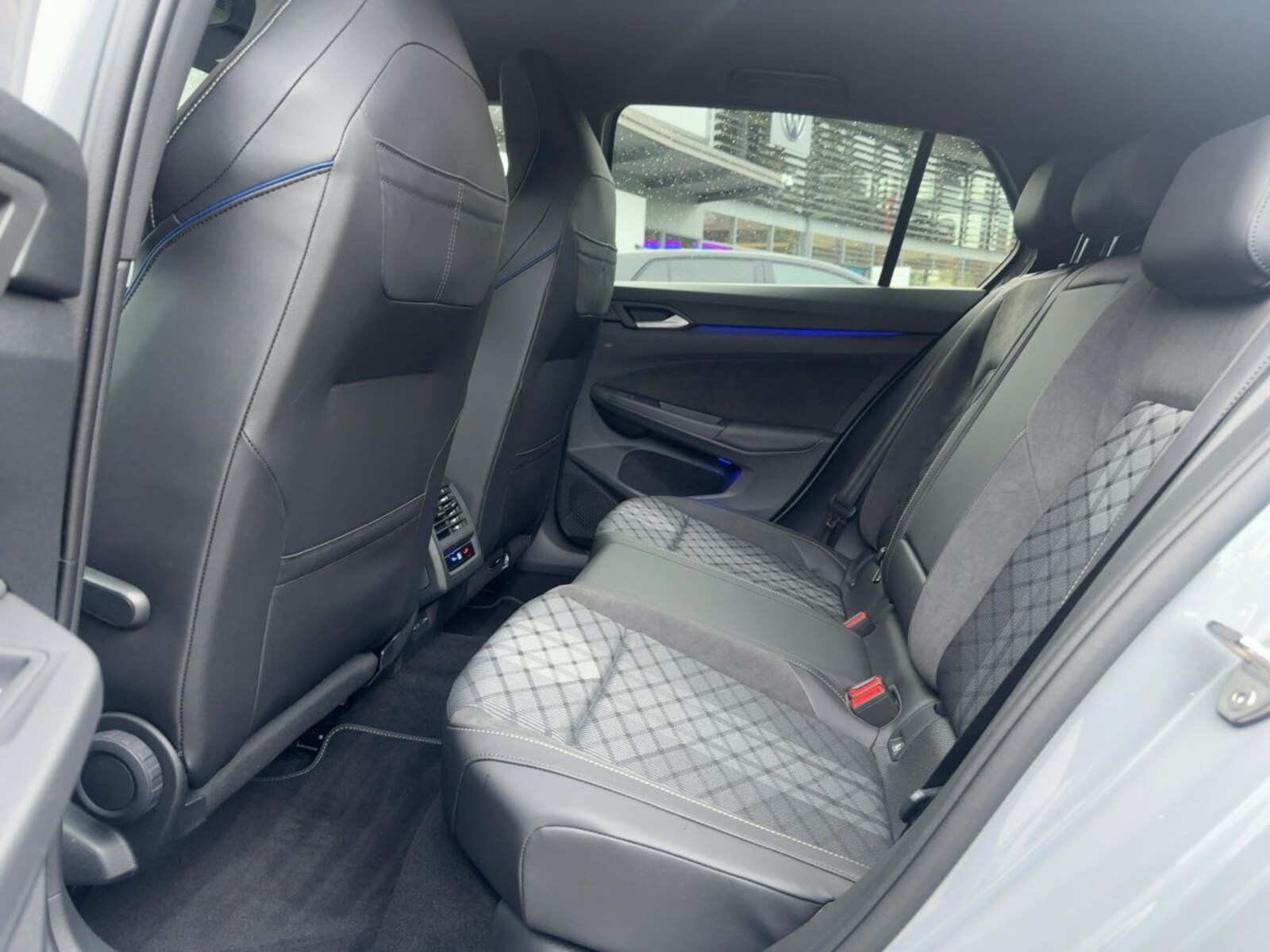 Volkswagen Golf – Bild 8