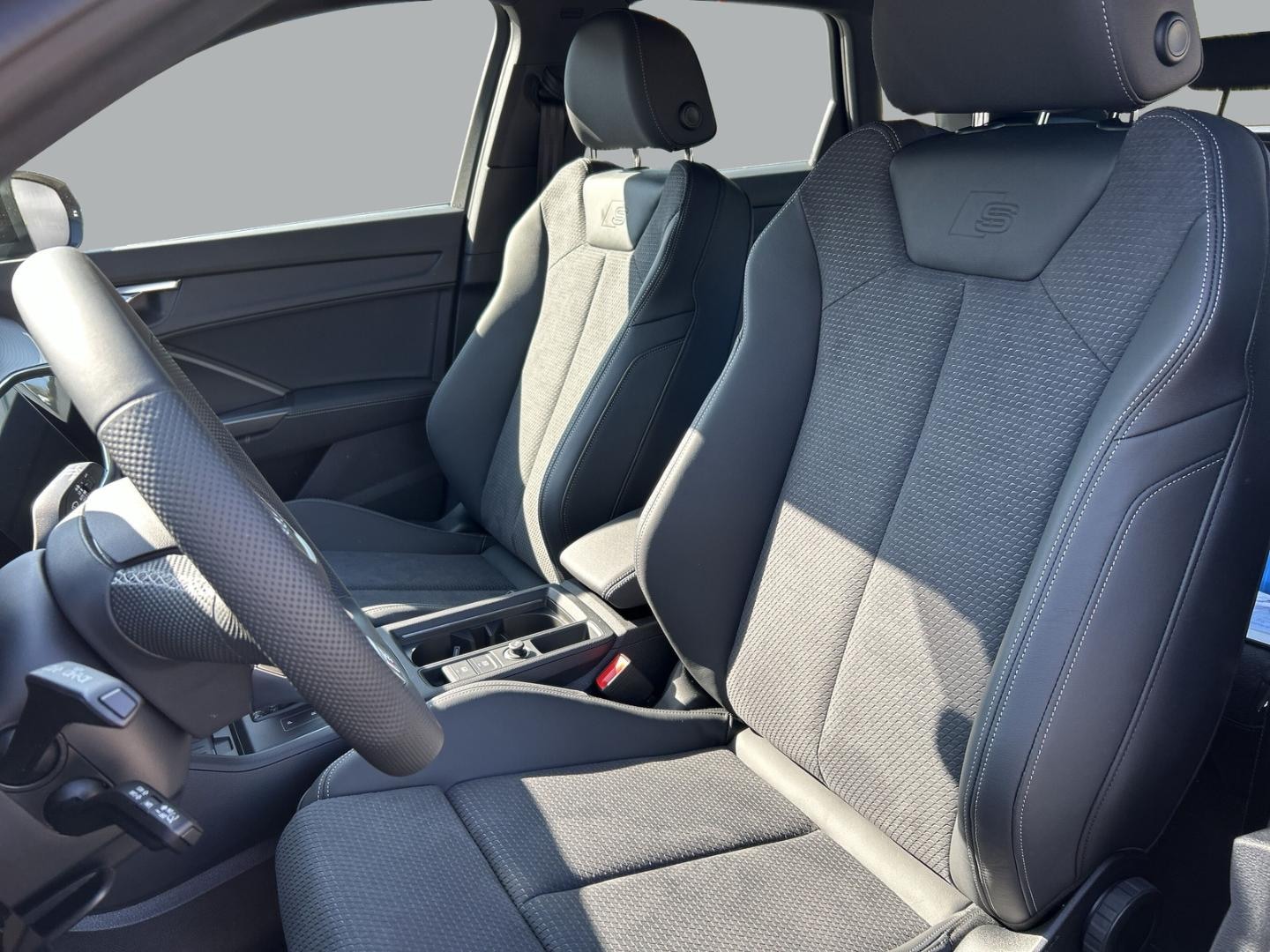 Bild über Audi Q3 advanced 35 TFSI S tronic - für weitere Informationen kontaktieren Sie den Audi Partner