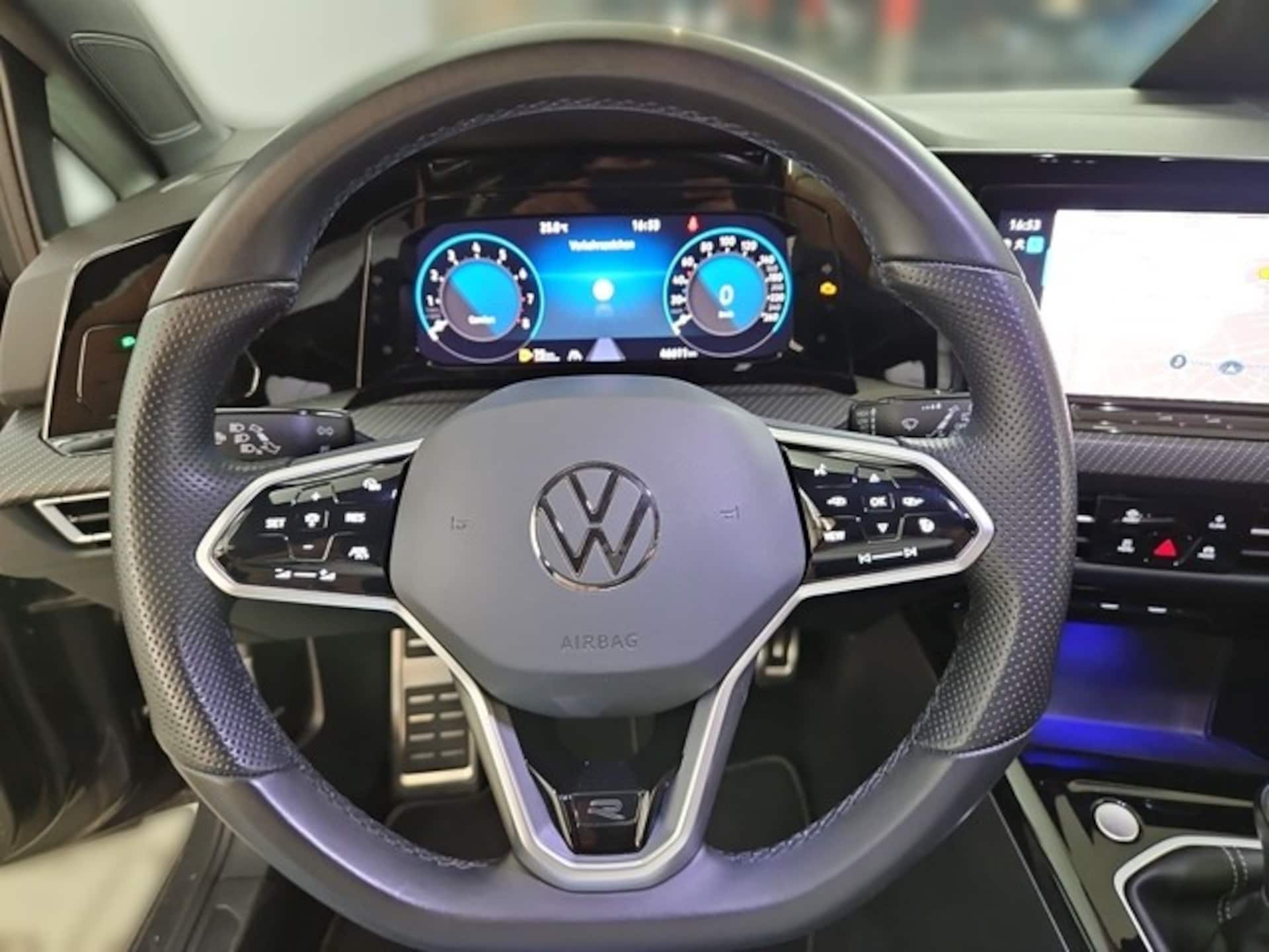 Volkswagen Golf Variant R-Line