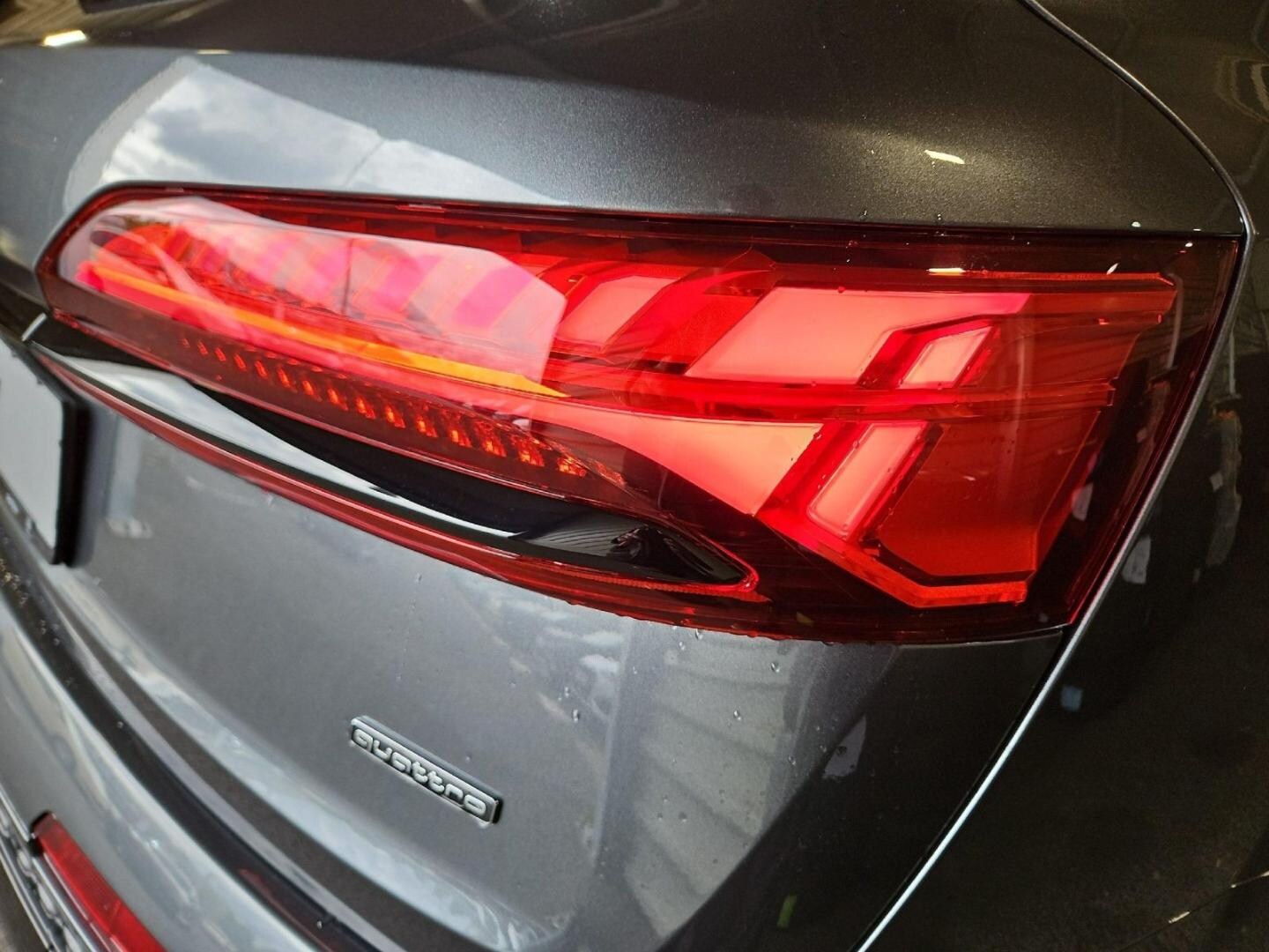 Bild über Audi Q7 SUV S line business TDI quattro 210 kW tiptronic - für weitere Informationen kontaktieren Sie den Audi Partner