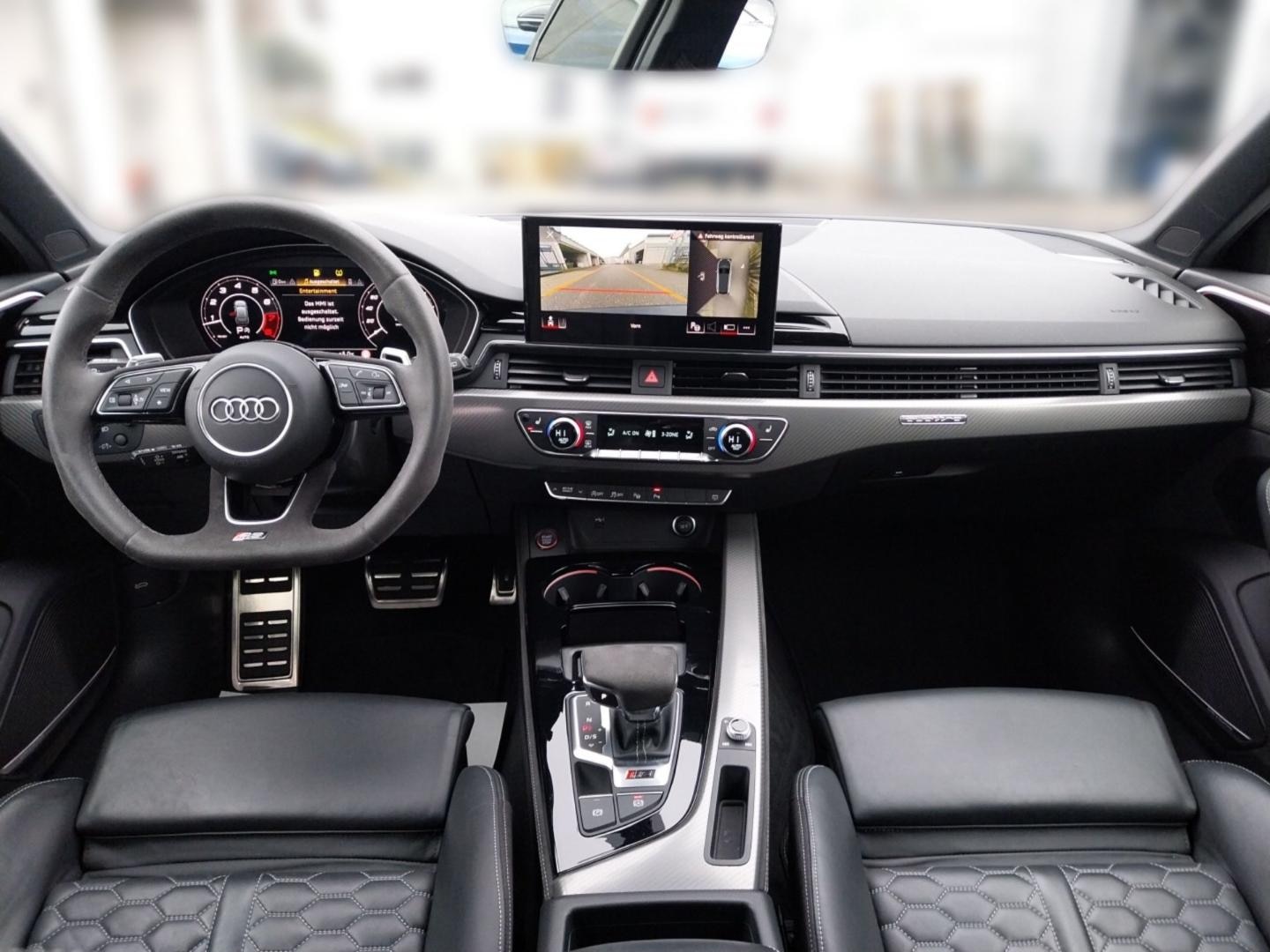 Bild über Audi RS 4 Avant TFSI quattro tiptronic - für weitere Informationen kontaktieren Sie den Audi Partner